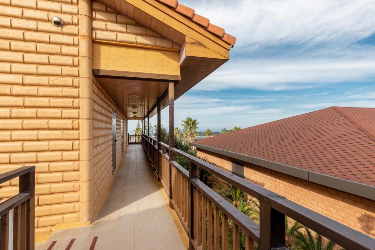 Red Clay Pension Jeju Exterior photo